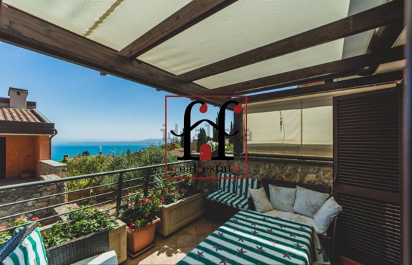 appartamento in vendita a Monte Argentario in zona Porto Santo Stefano