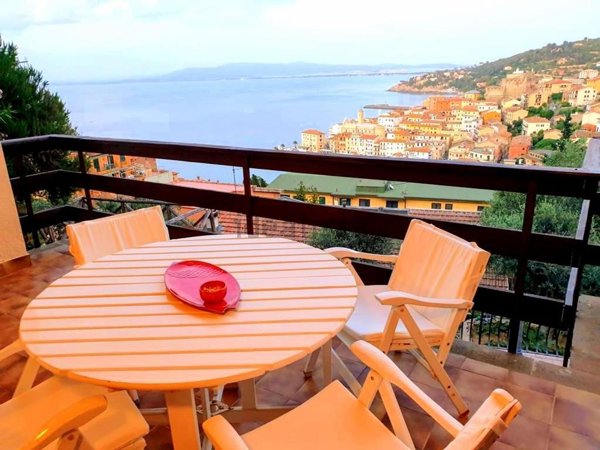 appartamento in vendita a Monte Argentario in zona Porto Santo Stefano