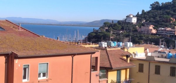 appartamento in vendita a Monte Argentario in zona Porto Santo Stefano