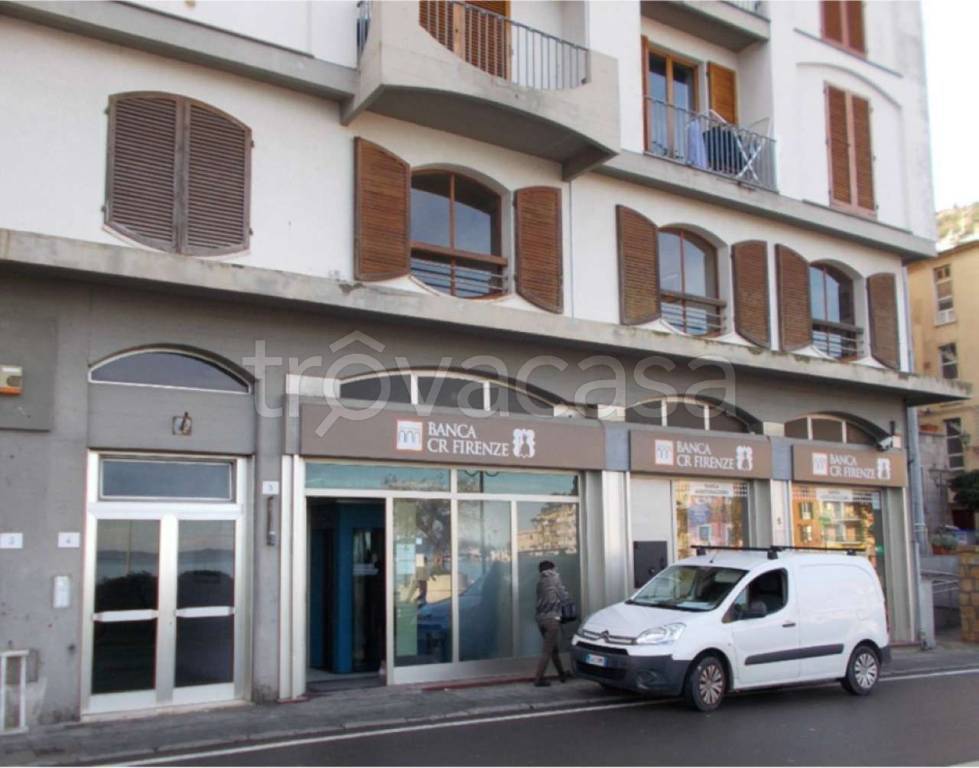 negozio in vendita a Monte Argentario in zona Porto Santo Stefano