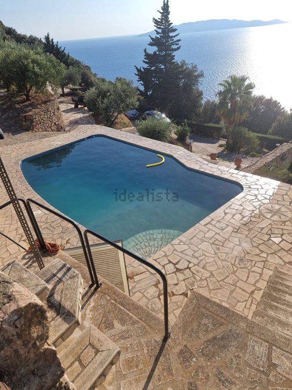 casa indipendente in vendita a Monte Argentario in zona Cala Moresca