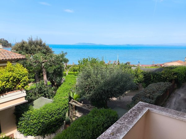 appartamento in vendita a Monte Argentario in zona Pozzarello