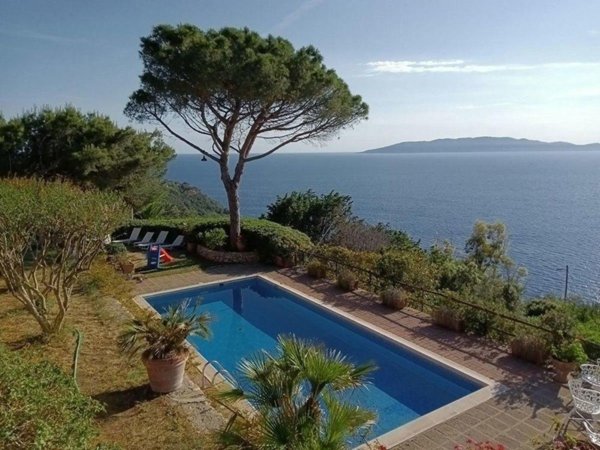 casa indipendente in vendita a Monte Argentario in zona Cala Moresca