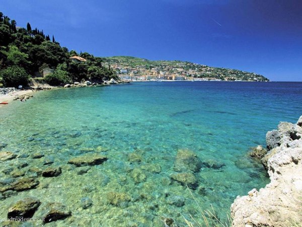 negozio in vendita a Monte Argentario in zona Porto Santo Stefano