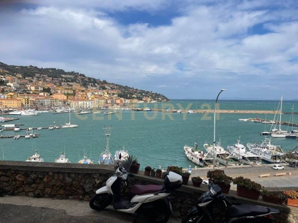 appartamento in vendita a Monte Argentario in zona Porto Santo Stefano