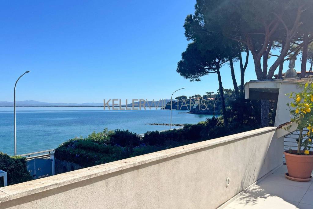 casa indipendente in vendita a Monte Argentario in zona Porto Santo Stefano