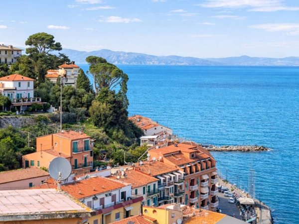 appartamento in vendita a Monte Argentario in zona Porto Santo Stefano