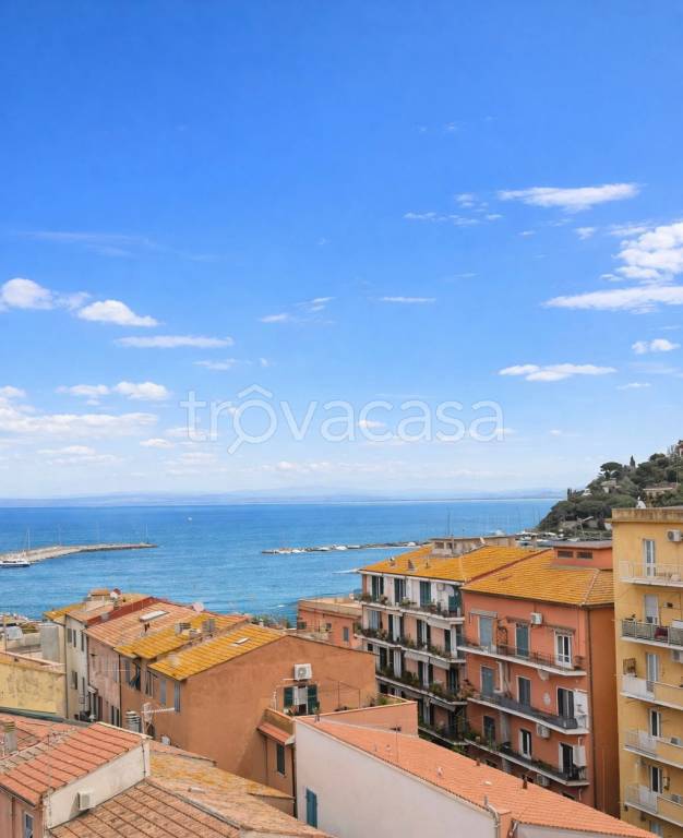 appartamento in vendita a Monte Argentario in zona Porto Santo Stefano