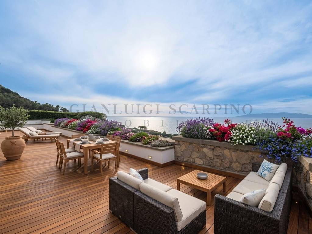 casa indipendente in vendita a Monte Argentario in zona Porto Santo Stefano