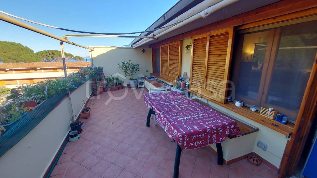 appartamento in vendita a Monte Argentario in zona Porto Santo Stefano