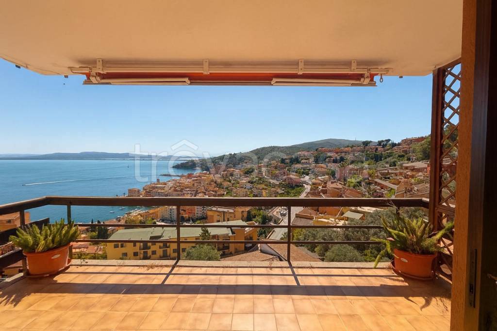 appartamento in vendita a Monte Argentario in zona Porto Santo Stefano