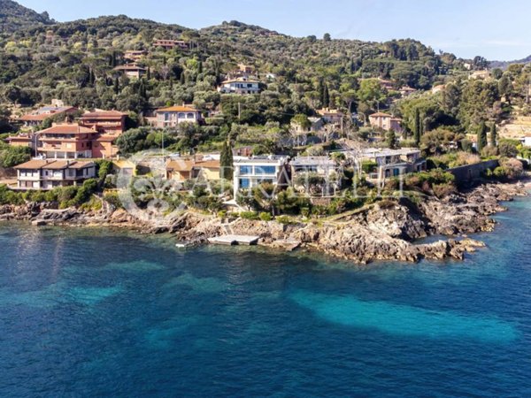 casa indipendente in vendita a Monte Argentario in zona Porto Santo Stefano