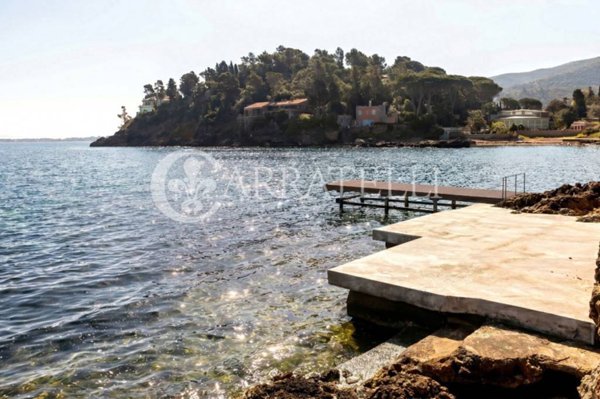 casa indipendente in vendita a Monte Argentario in zona Porto Santo Stefano