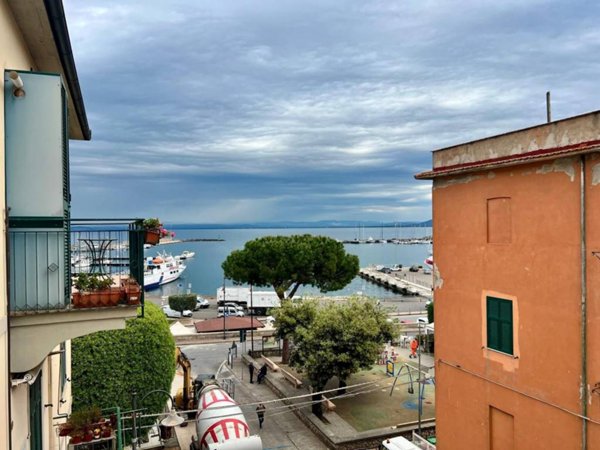 appartamento in vendita a Monte Argentario in zona Porto Santo Stefano