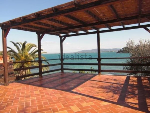 casa indipendente in vendita a Monte Argentario in zona Pozzarello
