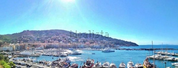 appartamento in vendita a Monte Argentario in zona Porto Santo Stefano