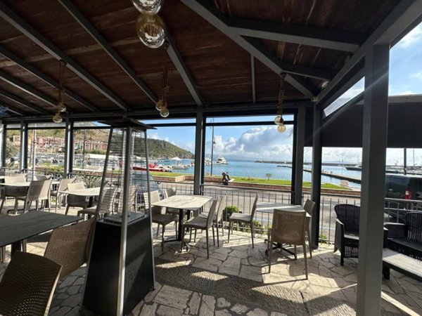 negozio in vendita a Monte Argentario in zona Porto Ercole