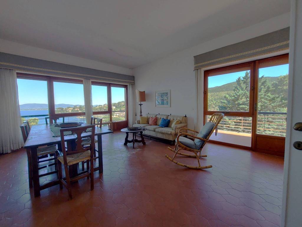 appartamento in vendita a Monte Argentario in zona Porto Santo Stefano