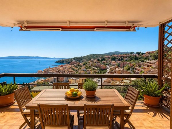 appartamento in vendita a Monte Argentario in zona Porto Santo Stefano