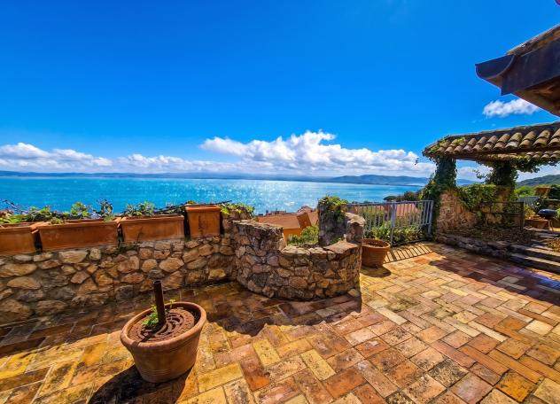 casa indipendente in vendita a Monte Argentario in zona Porto Santo Stefano