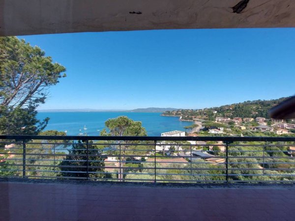 appartamento in vendita a Monte Argentario in zona Porto Santo Stefano