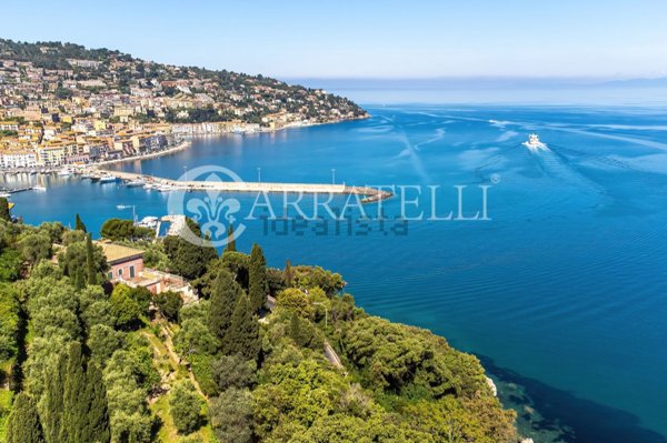 casa indipendente in vendita a Monte Argentario in zona Porto Santo Stefano