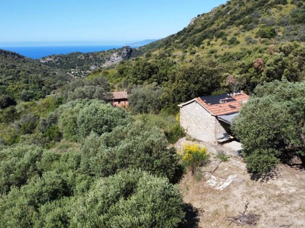 casa indipendente in vendita a Monte Argentario in zona Porto Santo Stefano