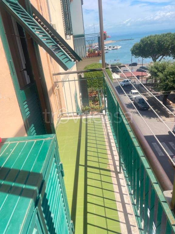 appartamento in vendita a Monte Argentario in zona Porto Santo Stefano