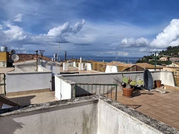 appartamento in vendita a Monte Argentario in zona Porto Santo Stefano