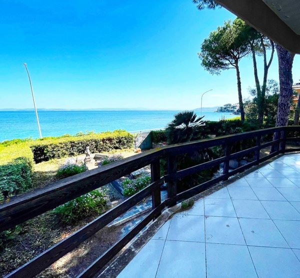 appartamento in vendita a Monte Argentario in zona Pozzarello