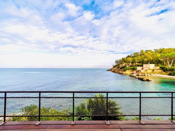 appartamento in vendita a Monte Argentario in zona Porto Santo Stefano