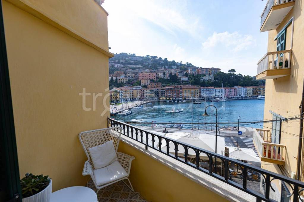 appartamento in vendita a Monte Argentario in zona Porto Santo Stefano