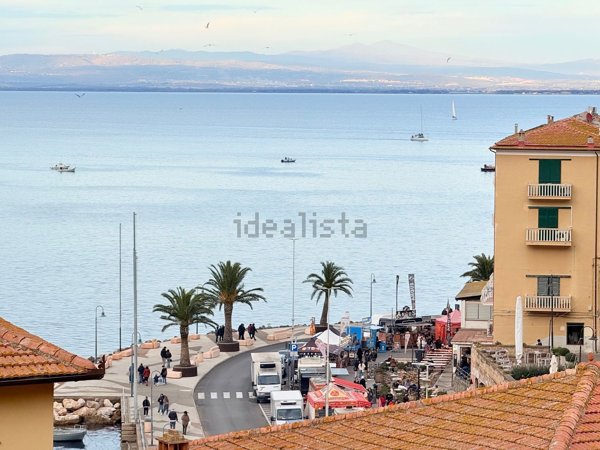 appartamento in vendita a Monte Argentario in zona Porto Santo Stefano