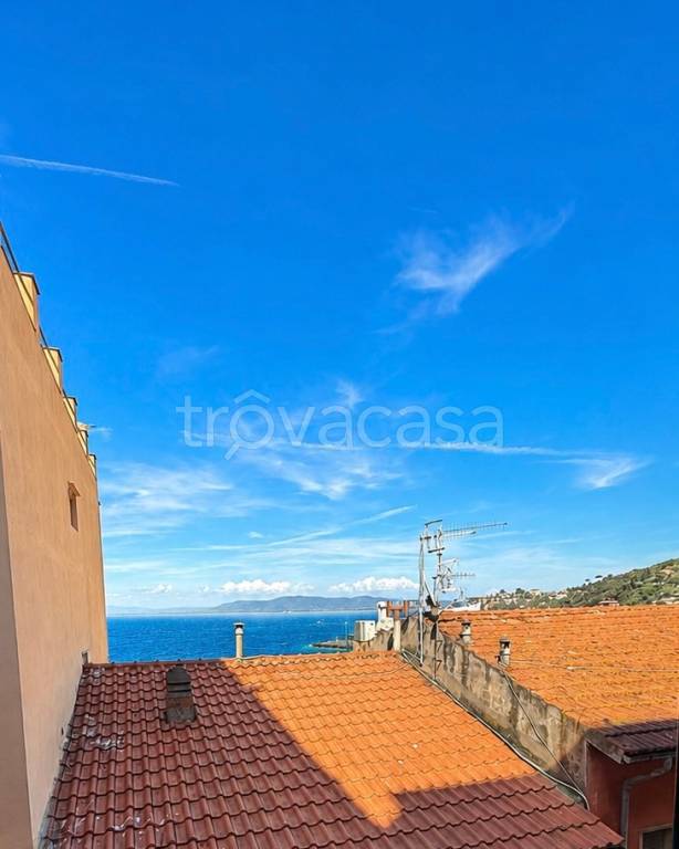 appartamento in vendita a Monte Argentario in zona Porto Santo Stefano