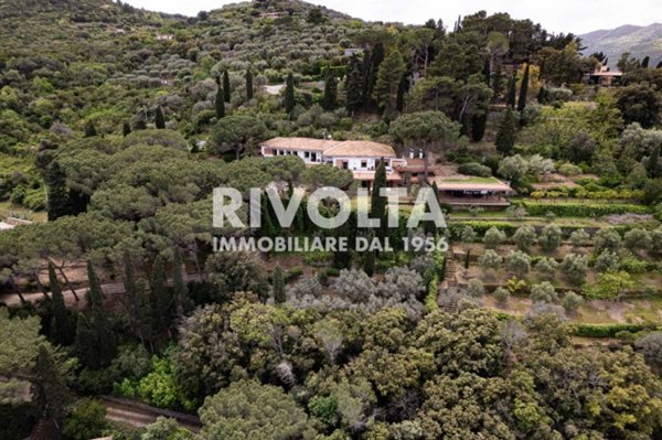 casa indipendente in vendita a Monte Argentario in zona Porto Santo Stefano