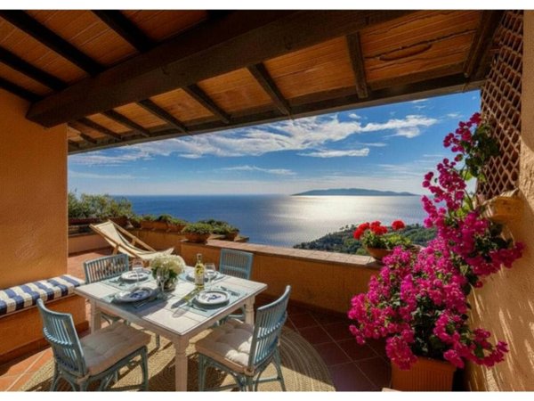 appartamento in vendita a Monte Argentario in zona Cala Piccola