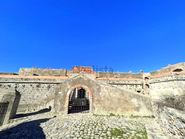 casa indipendente in vendita a Monte Argentario in zona Porto Ercole