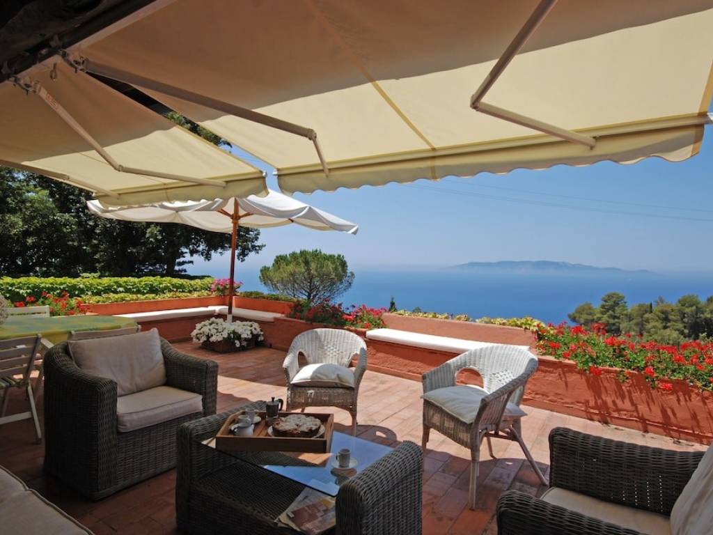 casa indipendente in vendita a Monte Argentario in zona Porto Santo Stefano