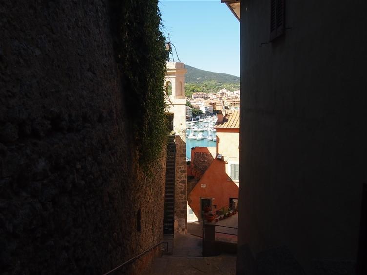 appartamento in vendita a Monte Argentario in zona Porto Ercole