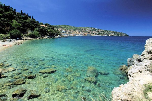 negozio in vendita a Monte Argentario in zona Porto Santo Stefano