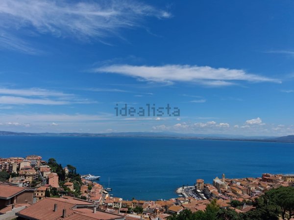 appartamento in vendita a Monte Argentario in zona Porto Santo Stefano