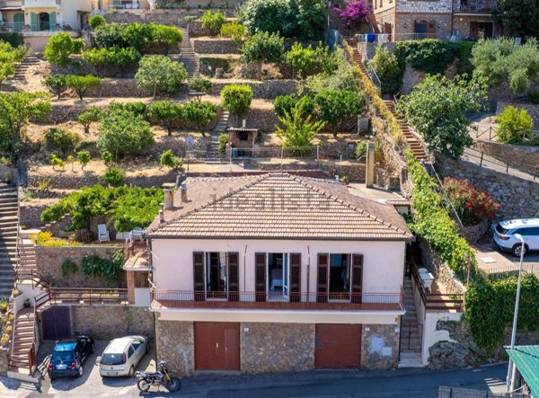 casa indipendente in vendita a Monte Argentario in zona Porto Santo Stefano