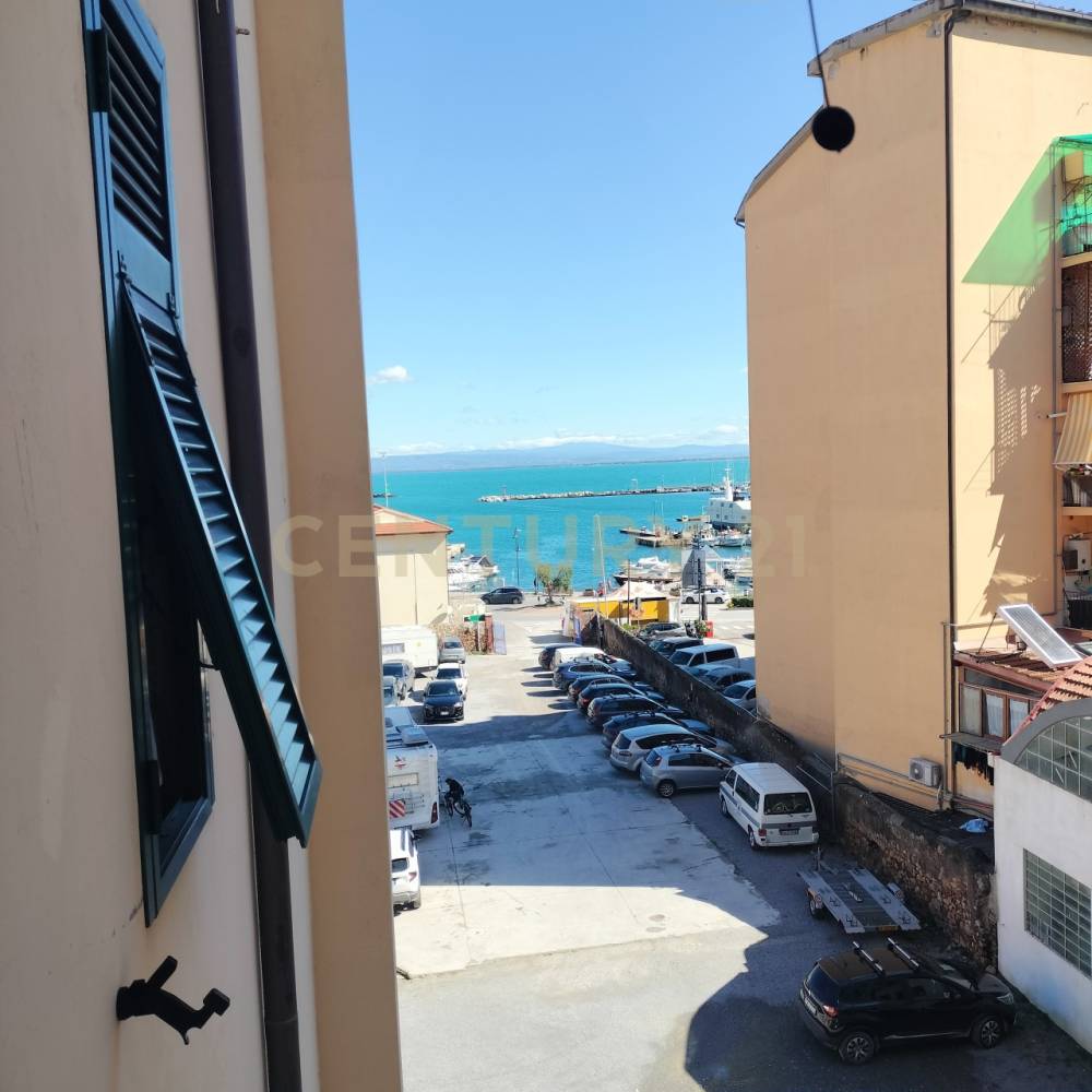 appartamento in vendita a Monte Argentario in zona Porto Santo Stefano