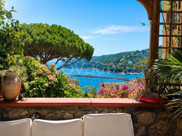 appartamento in vendita a Monte Argentario in zona Porto Santo Stefano