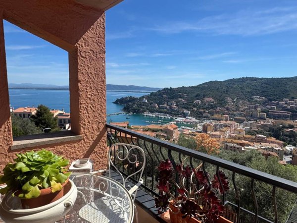 appartamento in vendita a Monte Argentario in zona Porto Santo Stefano