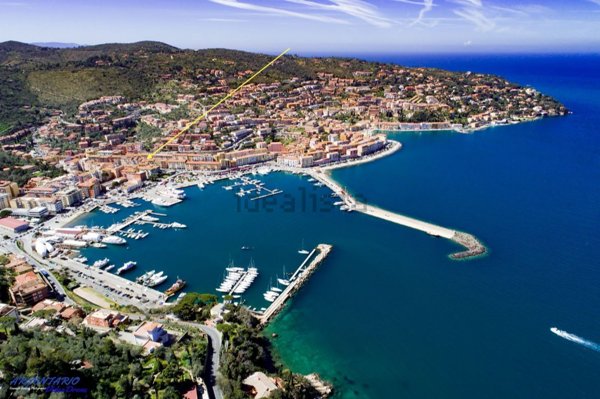 appartamento in vendita a Monte Argentario in zona Porto Santo Stefano