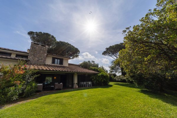casa indipendente in vendita a Monte Argentario in zona Santa Liberata