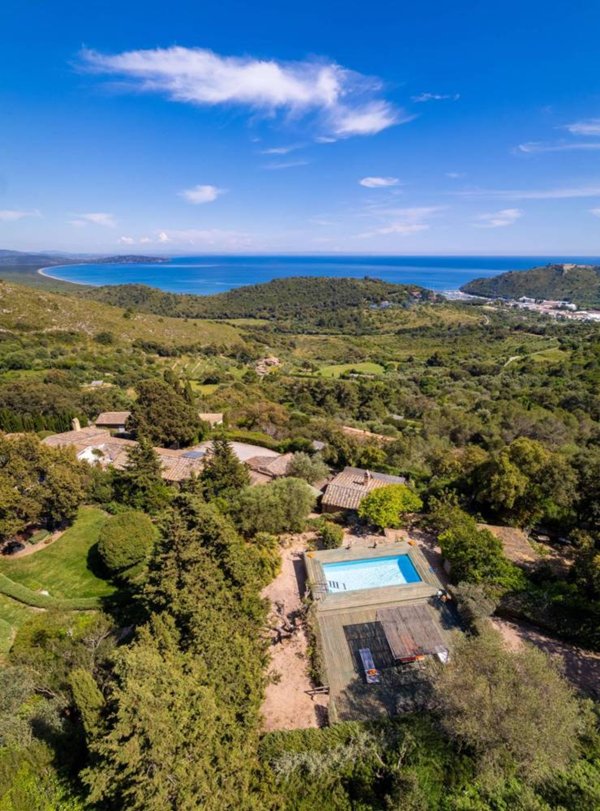 casa indipendente in vendita a Monte Argentario in zona Porto Ercole