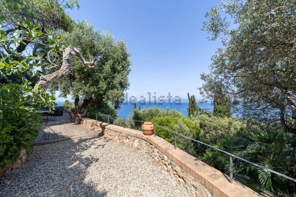 casa indipendente in vendita a Monte Argentario in zona Porto Santo Stefano