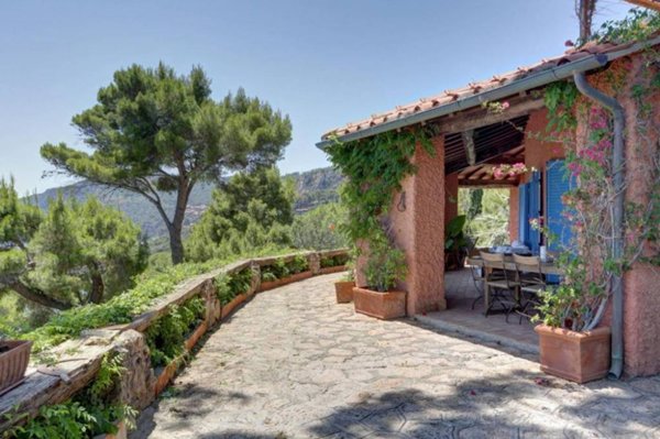 casa indipendente in vendita a Monte Argentario in zona Porto Ercole